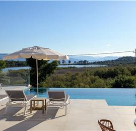 3 bedroom villa with pool & seaview, near Acharavi, sleeps 6